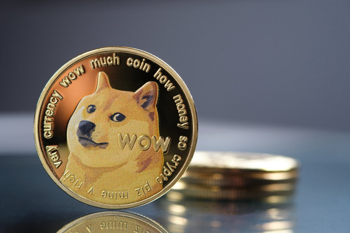3-5 dollár közé várják a Dogecoint 2025-ben, akár 5000%-kal is megugorhat a mostani árhoz képest