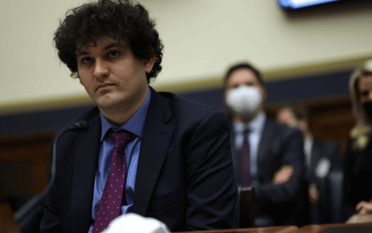 Kiderült, hogy kik Sam Bankman-Fried titokzatos segítői