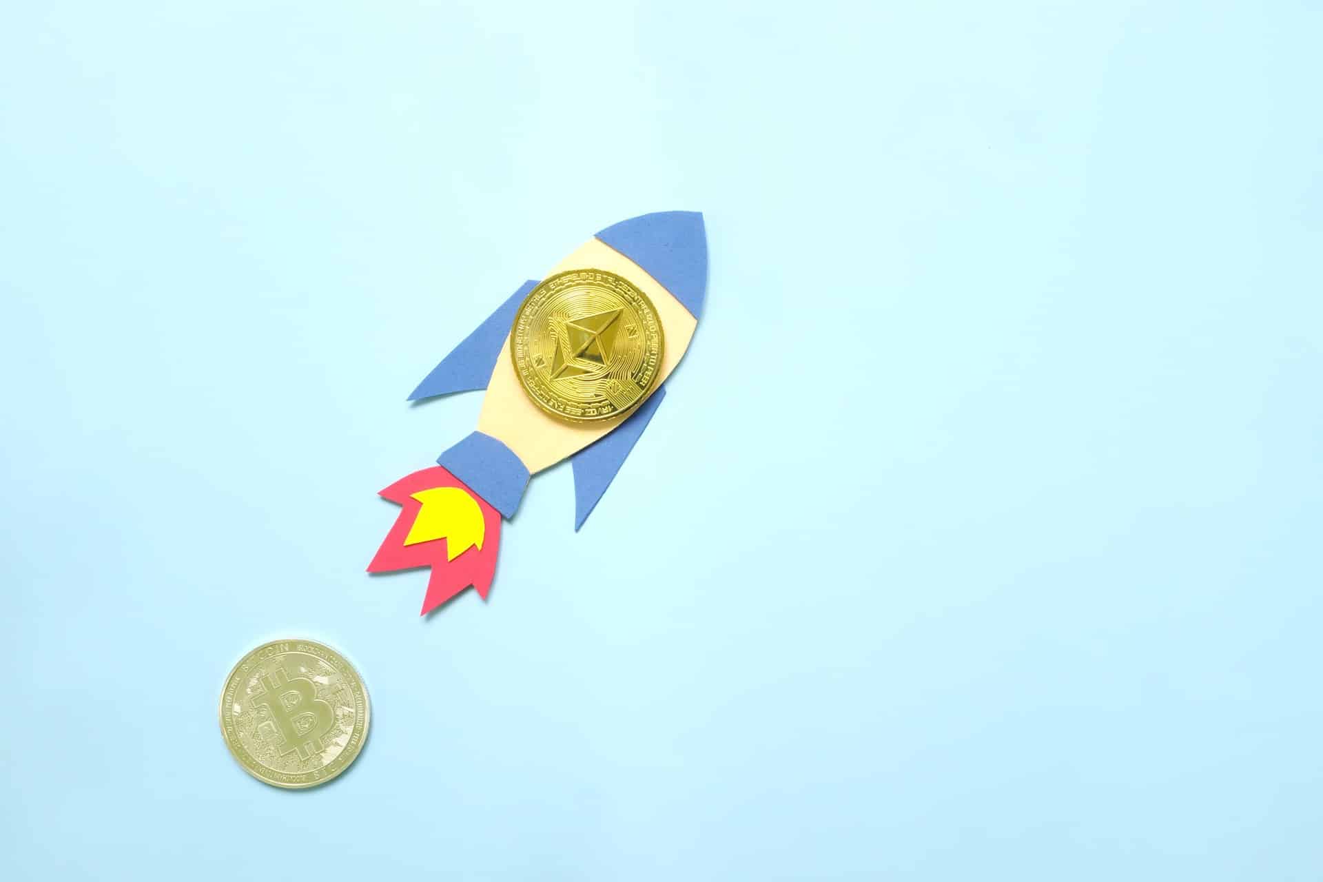 Csúcsközelben a BTC, hasítanak a Bitcoin ETF-ek