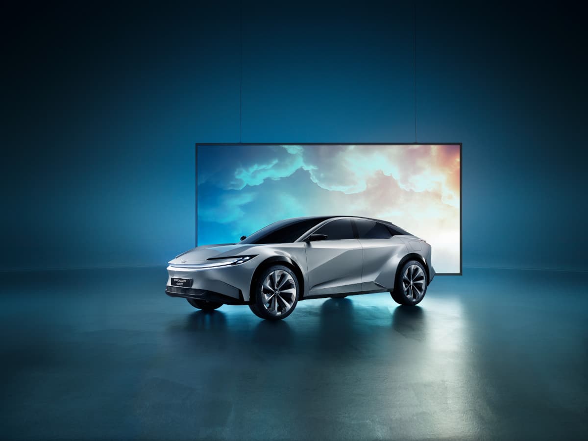 Az igazán dögös Toyota Sport Crossover 2025-ben érkezik hozzánk