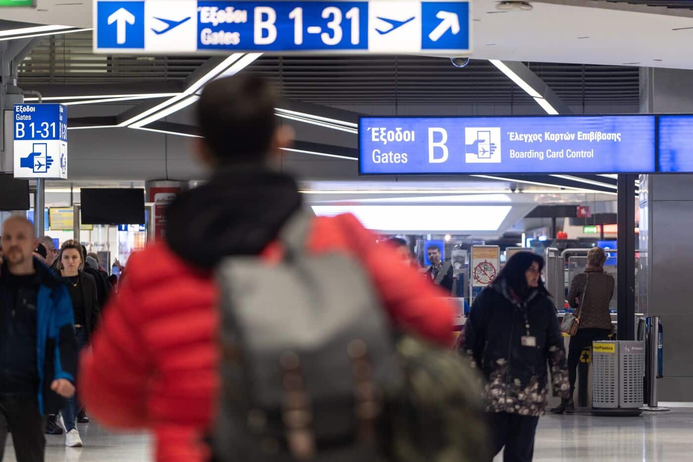 Görögország tőzsdére viszi az athéni repülőtér egyharmadát