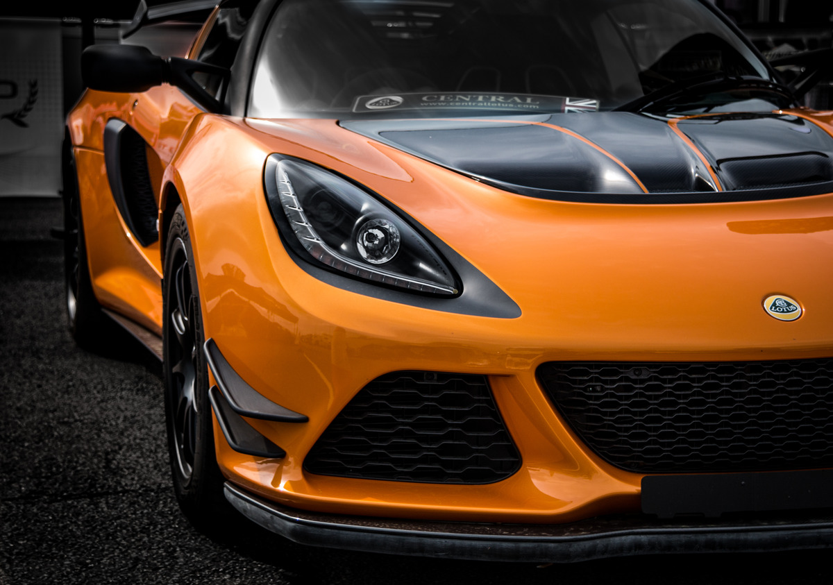 A tőzsdei bevezetés 5,5 milliárd dollárra értékeli a Lotus EV részlegét