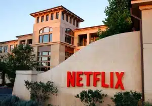 Cómo comprar acciones Netflix (NFLX) en [cur_year] desde México
