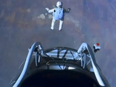 felix-baumgartner-red-bull-stratos-jump