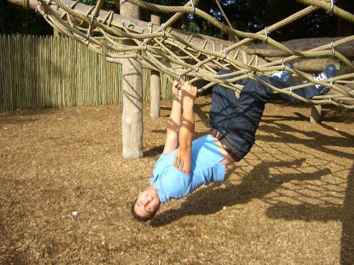lee upside down