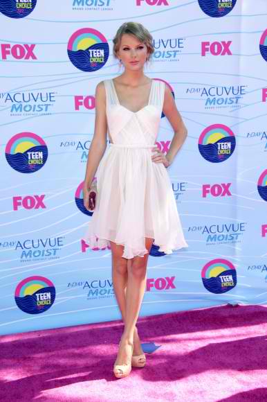 Taylor Swift in white dress