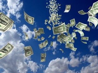 cloud-computing-reduces-business-costs|Photo Courtesy ofDepositphotos.comhttp://depositphotos.com/4986168/stock-photo-Money-denominations.html?sqc=36