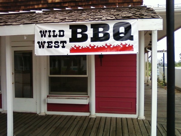 WildWestBBQ_sign,_HS