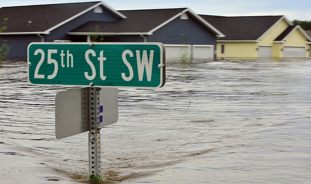 Flooding in Minot
