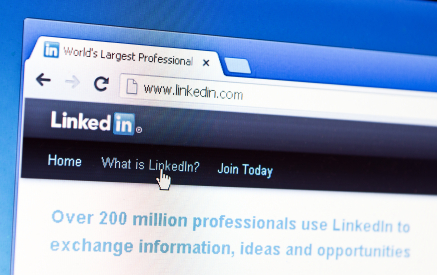 iStock 000023310739XSmall How to Optimize Your LinkedIn Company Page for B2B Lead Generation 