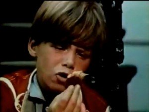 Reeses_Peanut_Butter_Cups_Commercial_1972-500x378