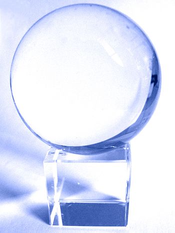 Crystal ball Français : Boule de cristal