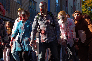 The Walking Dead Facebook page is a good example of second screen social engagement.