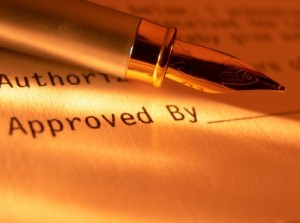 Pen and agreement - B2B procurement