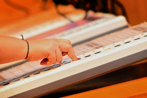 social media delhi elections