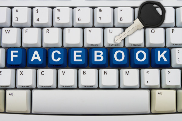 How To Generate Website Conversions with Facebook Remarketing a