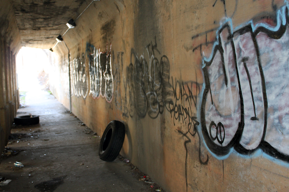 Domains, Neighbourhoods and IP Addresses How To Avoid Getting In With