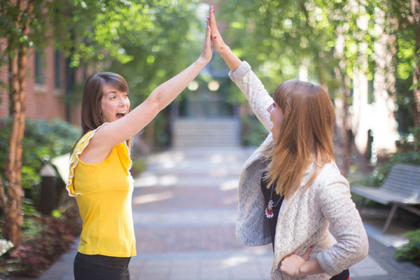 How to Use Your Online Customer Community to Improve Customer Retention By Increasing the Value Customers Get From Your Products