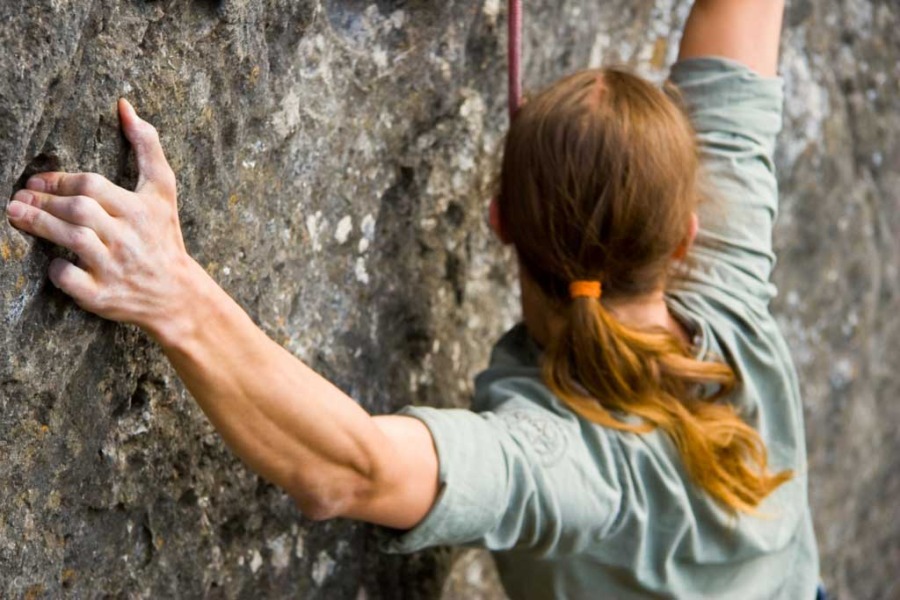 15-01-09-customer-experience-improvement-climbing