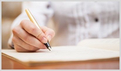 Hand writing high quality content for inbound marketing