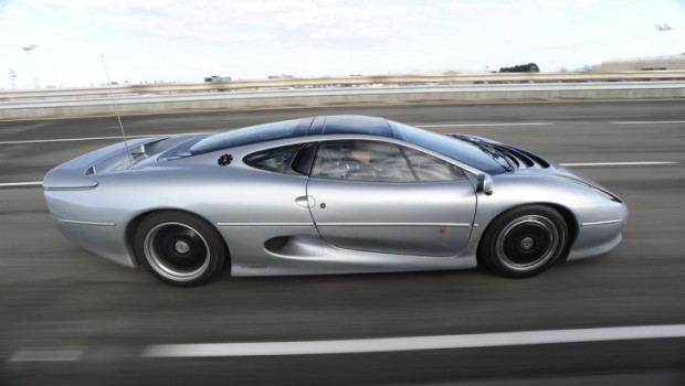 jag_xj220_20th_anniv_300112_13_LowRes-728x439