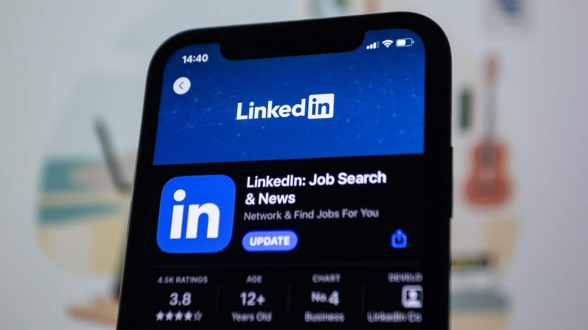 linkedin bullet points