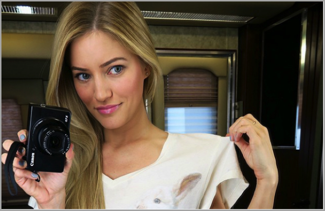 Justine Ezarik - getting fame through youtube