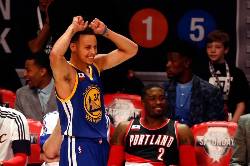 Stephen Curry reacts after winning the 2015 Three-Point Shootout.