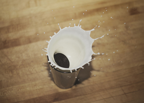 splash on wall photo