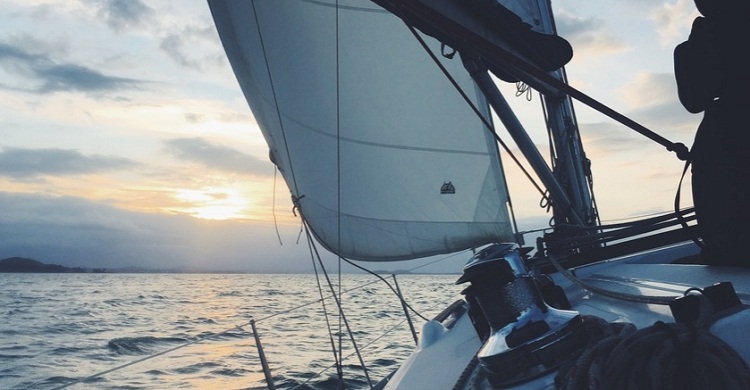 ethical-content-marketing-sailing