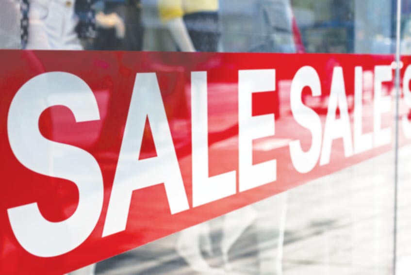 Turning Window Shoppers into Sales 4 Simple Ways to Bring Outside