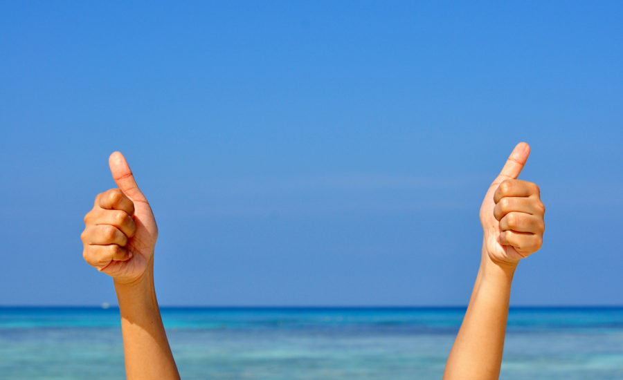 thumbs-up-at-beach-blog