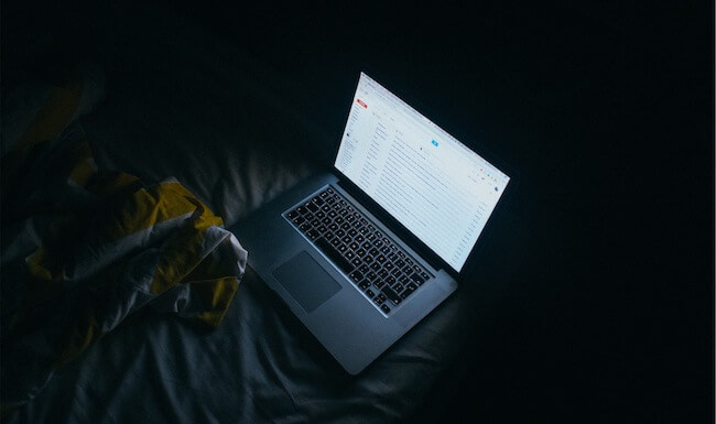 email-laptop