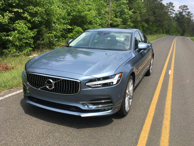 2017 Volvo S90.