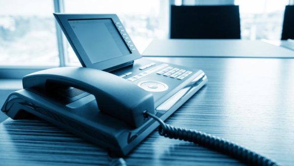 6 Things to Consider Before Choosing a Business VoIP Service for Your SMB