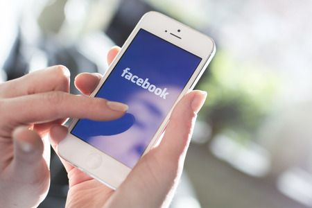 facebook app on phone