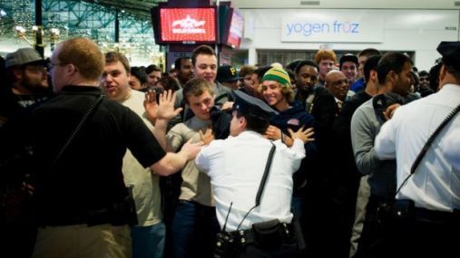 no one shop in malls