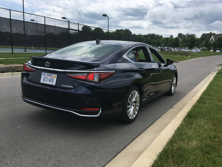 2019 Lexus ES Hybrid