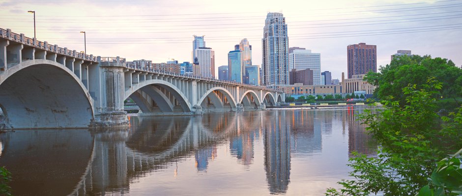 skyline of Minneapolis Minnesota