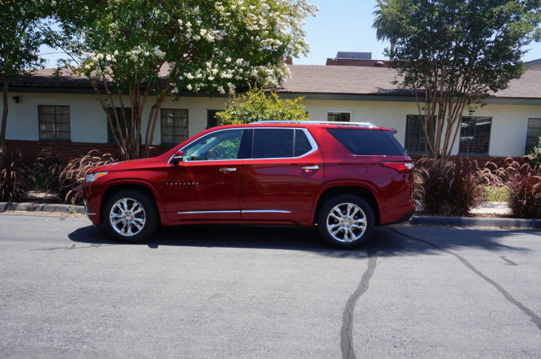 2020 Chevrolet Traverse AWD High Country Review – A Spacious and 
