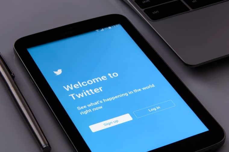 Twitter Downloads in China Soar Amid COVID Protests