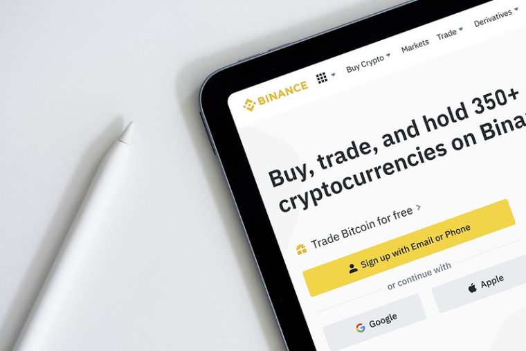 the sec moves to freeze binance assets in the us