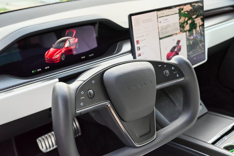Tesla-AI-in-Manufacturing