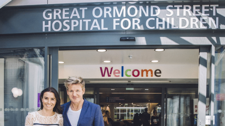 Gordon Ramsay in front of a children's hospital
