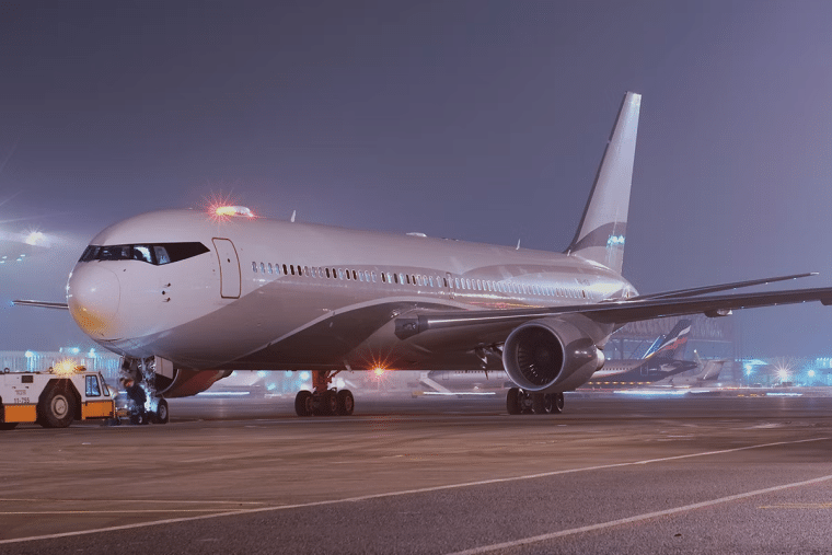 roman abromavich private jet