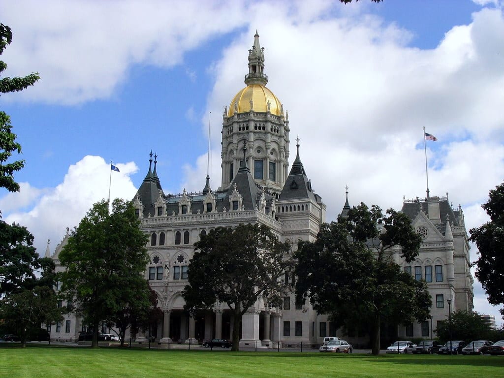 Connecticut Bill Proposes 5-Year Advertising Tax Credit for Small Businesses