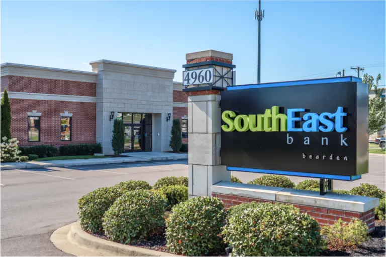 SouthEast Bank building and sign in Bearden, Tennessee.
